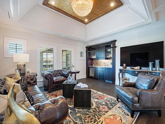 $10,975,000 | 233 Mermaids Bight, Naples, FL 34103