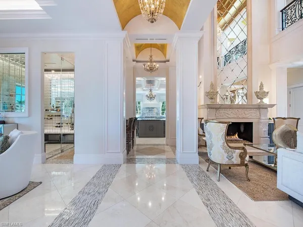 $9,975,000 | 233 Mermaids Bight, Naples, FL 34103