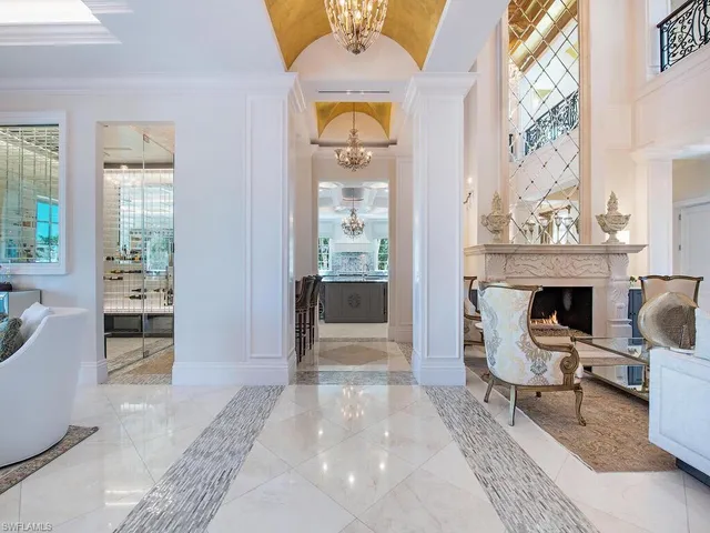 $10,975,000 | 233 Mermaids Bight, Naples, FL 34103