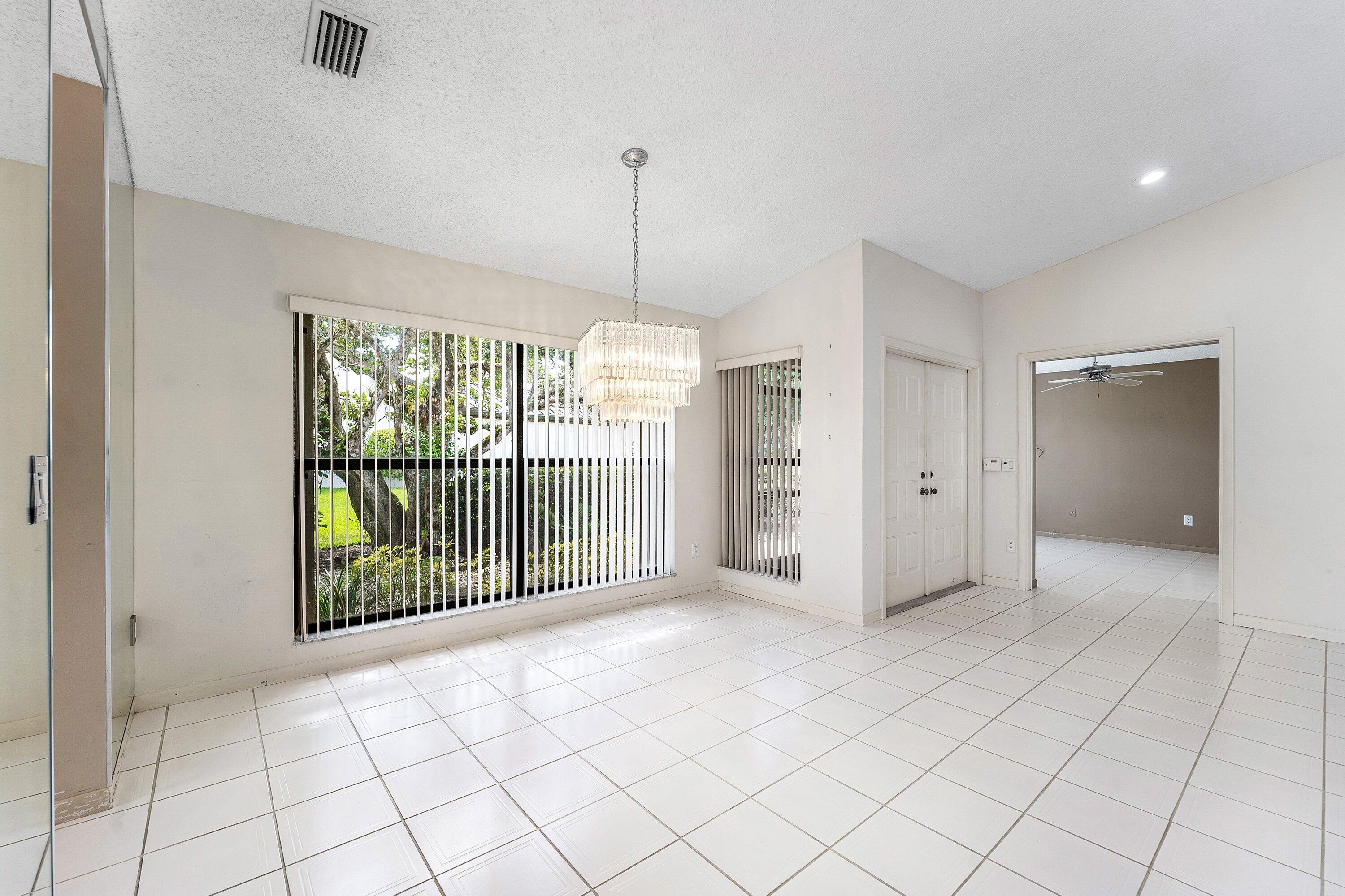 10991 Highland Circle Boca Raton, FL 33428 - Photo 9 of 40 006-10991HighlandCircle-BocaRaton-FL-334