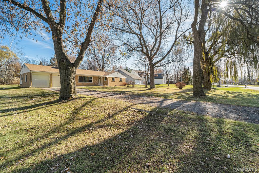 24614 Taft Road Novi, MI 48375 - Photo 26 of 28