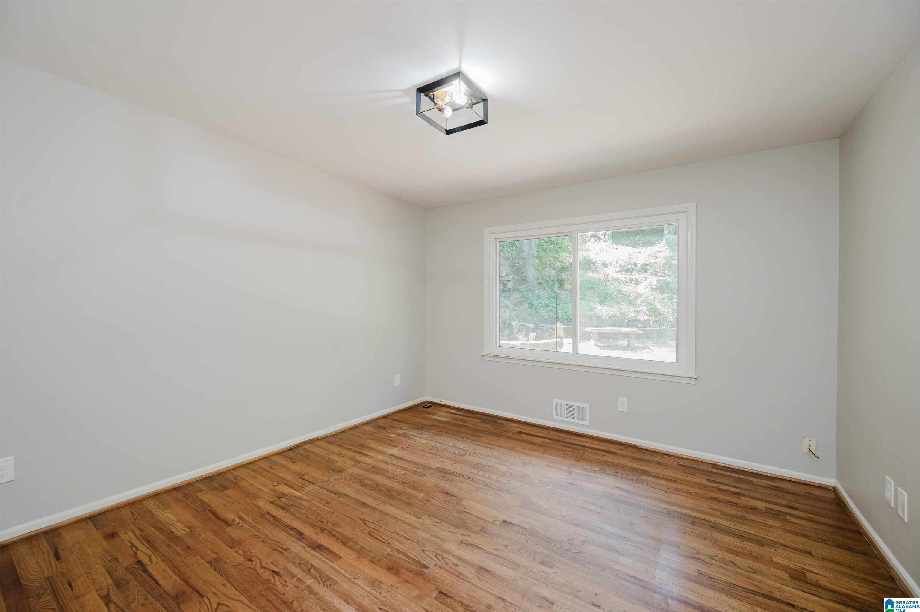 5812 Southcrest Road Birmingham, AL 35213 - Photo 10 of 55