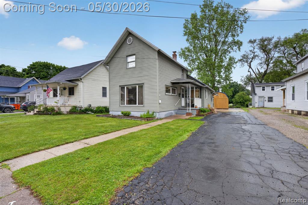 304 West Ridge Street Owosso, MI 48867 - Photo 2 of 45