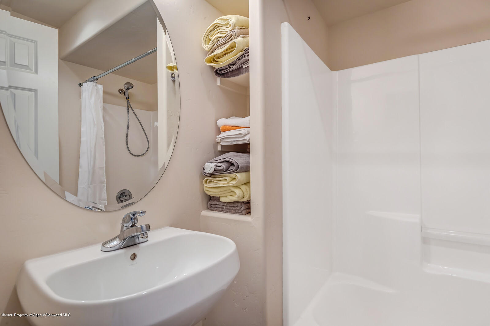 108 Castle Ridge Drive New Castle, CO 81647 - Photo 11 of 15 11_108_Castle_Ridge_Drive__New_Castle011