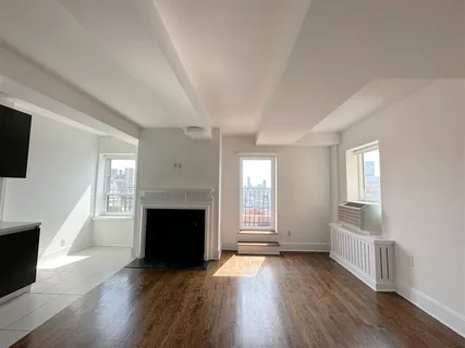 $7,800 | 1080 Amsterdam Avenue, Unit 2001 | Morningside Heights