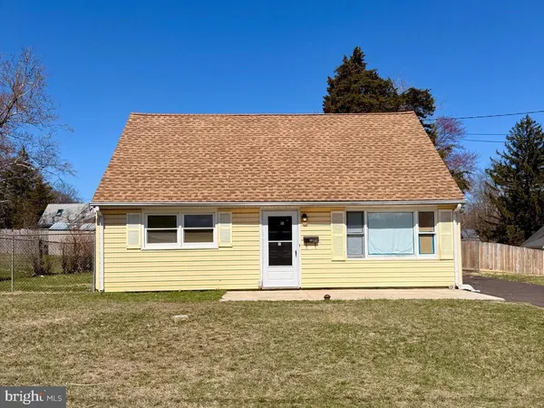 $375,000 | 27 Walton Avenue, Ewing, NJ 08618