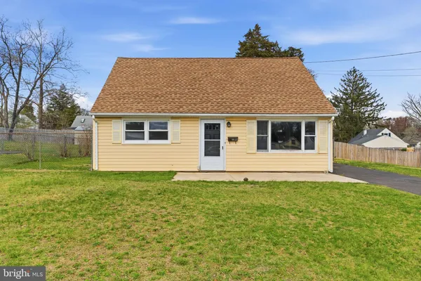 $375,000 | 27 Walton Avenue, Ewing, NJ 08618