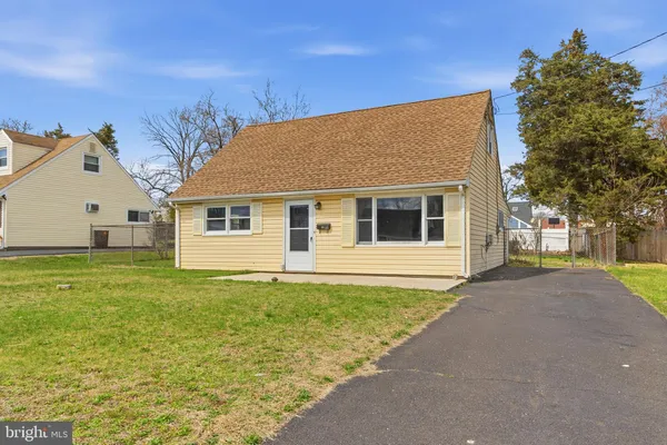 $375,000 | 27 Walton Avenue, Ewing, NJ 08618