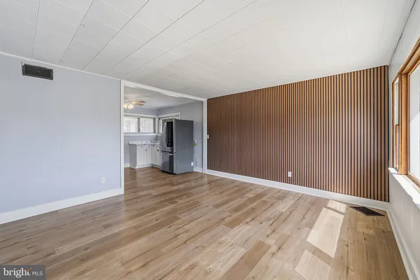 $375,000 | 27 Walton Avenue, Ewing, NJ 08618