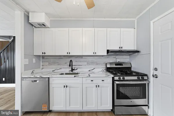 $375,000 | 27 Walton Avenue, Ewing, NJ 08618