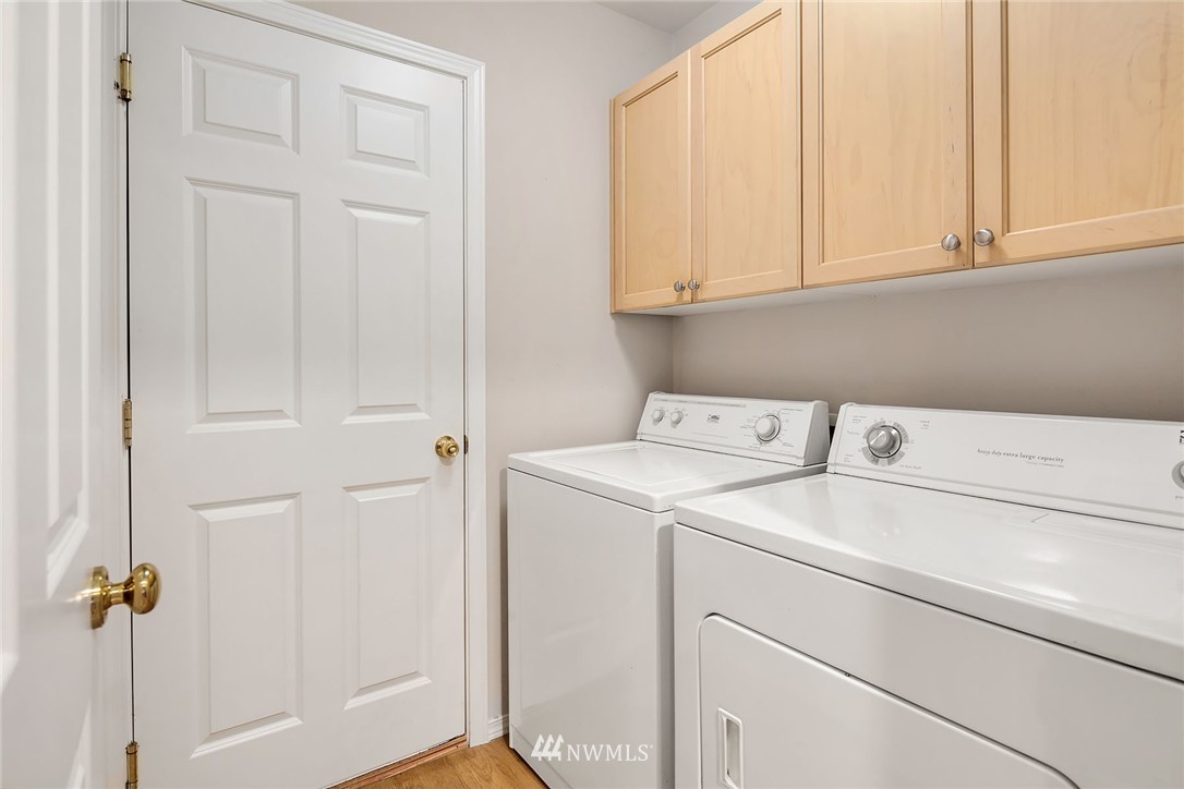 580 Elma Place Northeast Renton, WA 98059 - Photo 11 of 17 Gallery Image 11