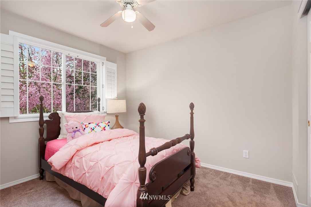 580 Elma Place Northeast Renton, WA 98059 - Photo 15 of 17 Gallery Image 15