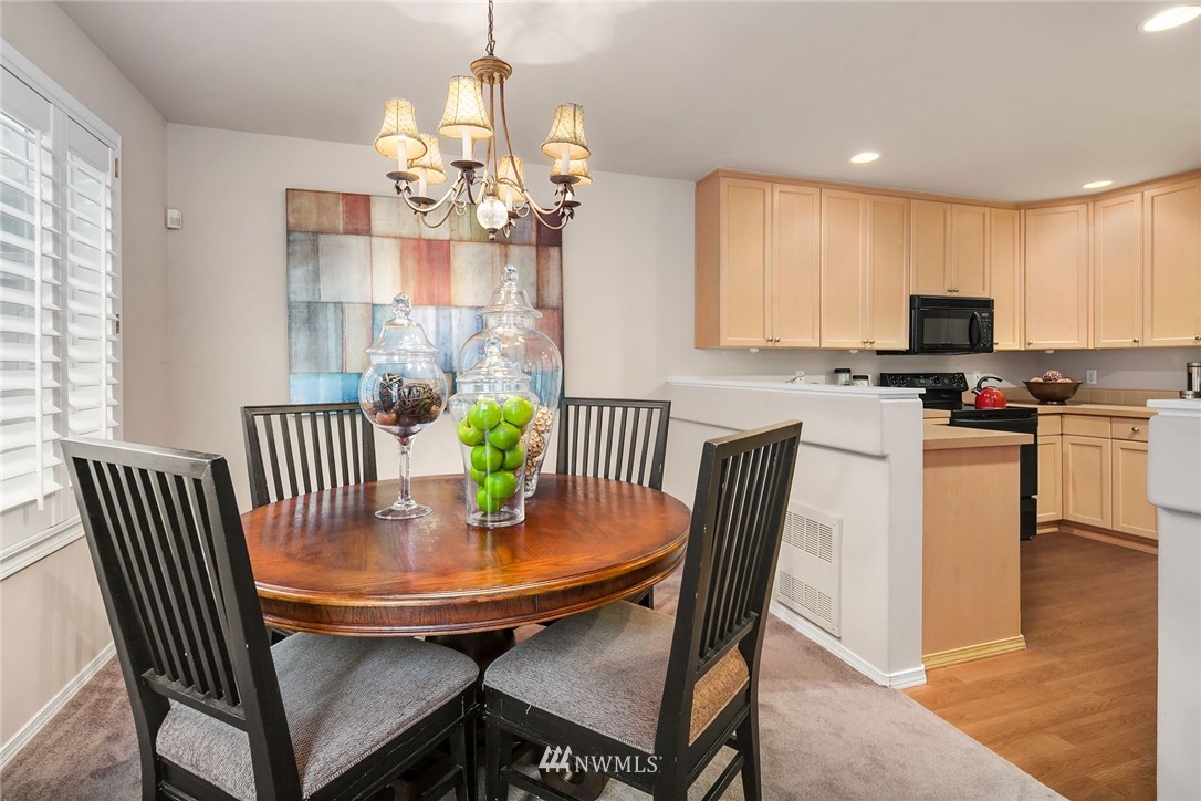 580 Elma Place Northeast Renton, WA 98059 - Photo 7 of 17 Gallery Image 7