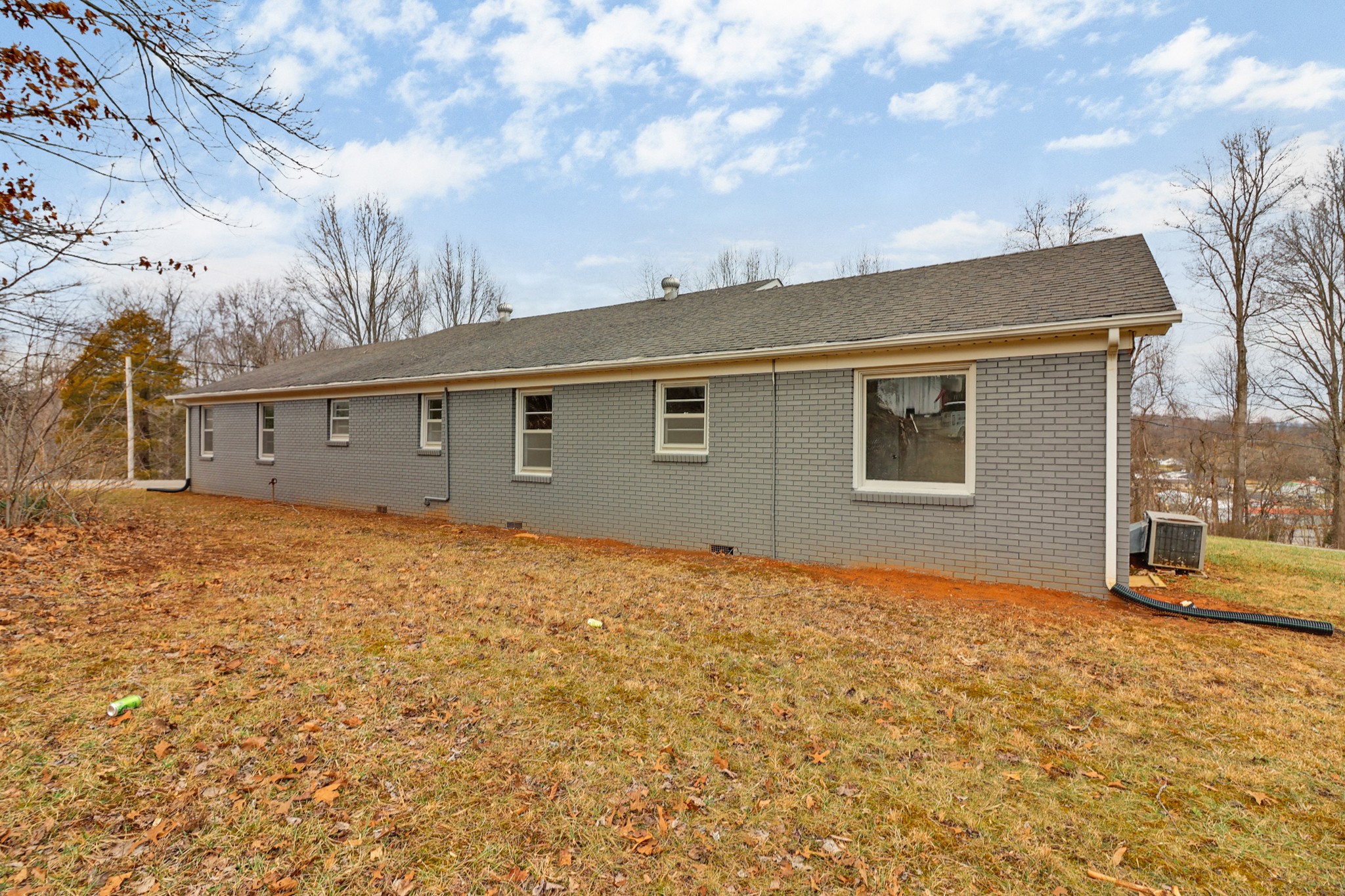 423 South Main Street Byrdstown, TN 38549 - Photo 3 of 36 Gallery Image 3