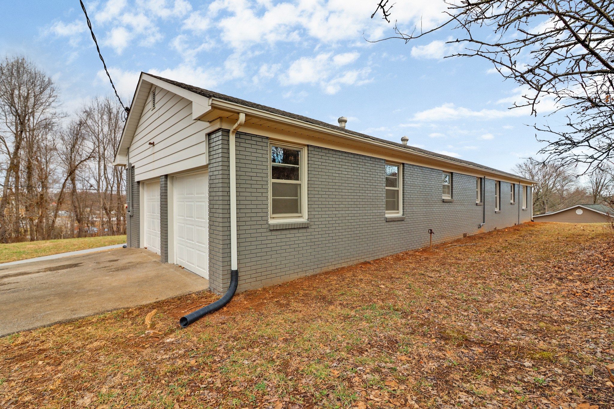 423 South Main Street Byrdstown, TN 38549 - Photo 7 of 36 Gallery Image 7