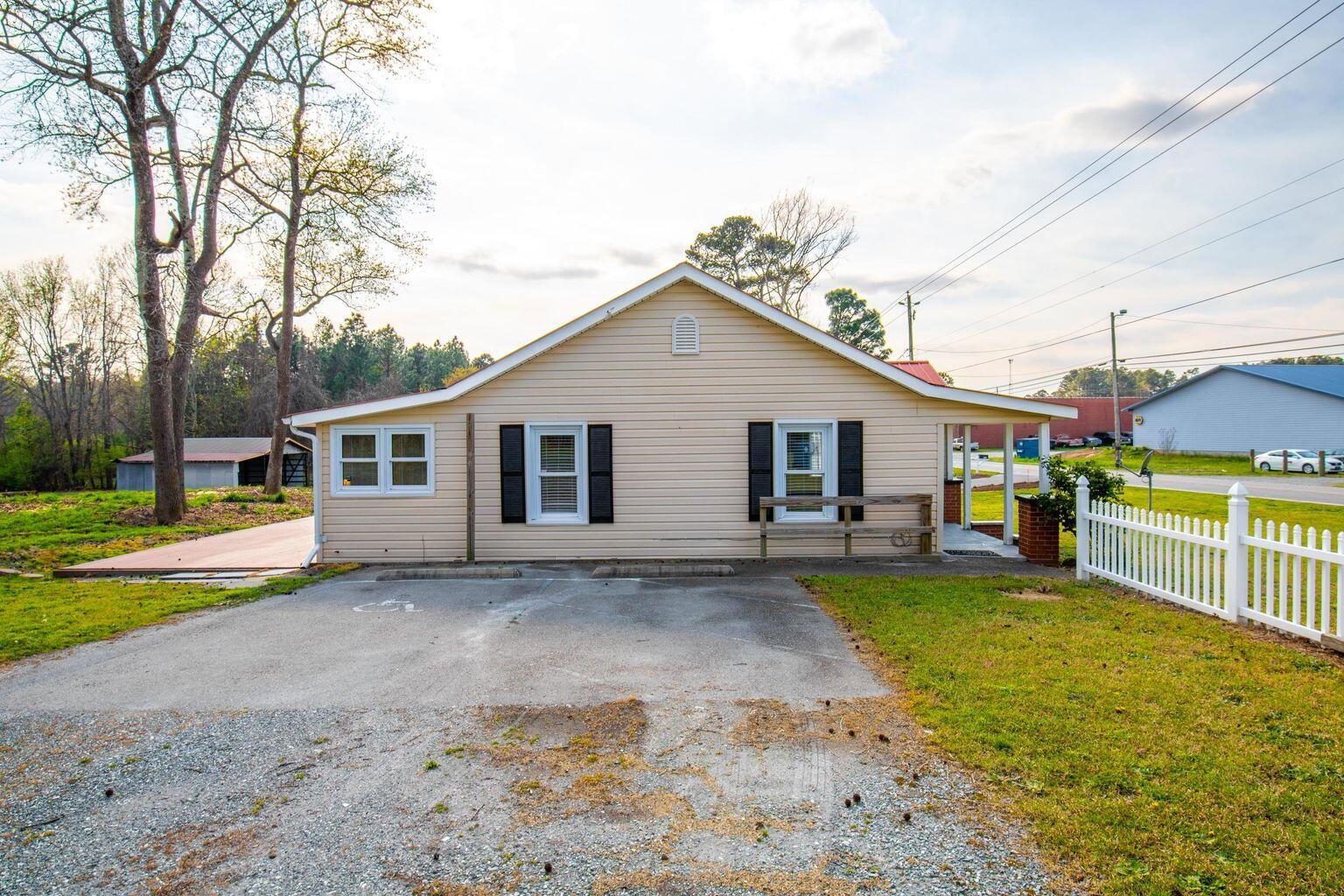 216 Union Church Road Carthage, NC 28327 - Photo 4 of 21 216 full side view