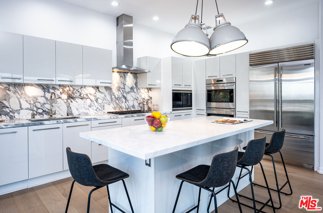 3111 Vía Dolce, Unit 903 Marina del Rey, CA 90292 - Photo 19 of 47
