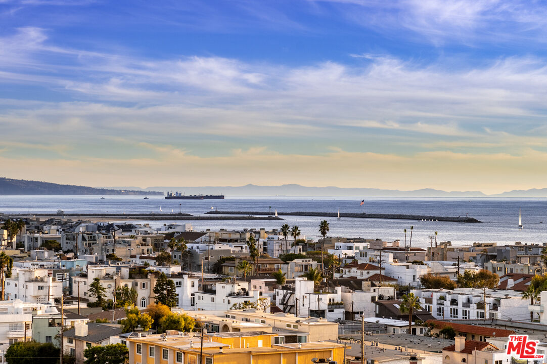 3111 Vía Dolce, Unit 903 Marina del Rey, CA 90292 - Photo 2 of 47