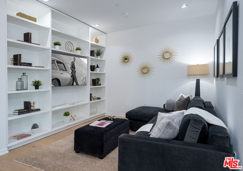 3111 Vía Dolce, Unit 903 Marina del Rey, CA 90292 - Photo 34 of 47