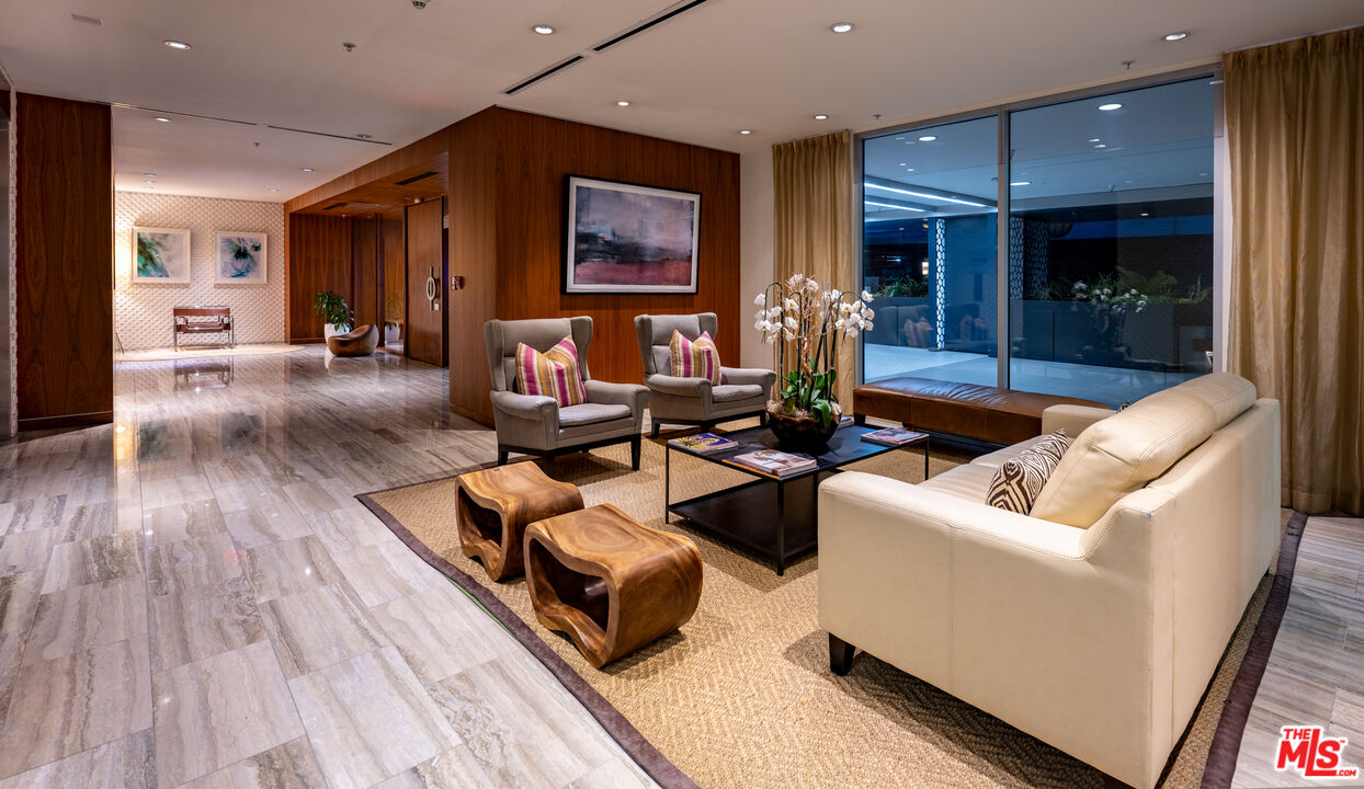 3111 Vía Dolce, Unit 903 Marina del Rey, CA 90292 - Photo 9 of 47