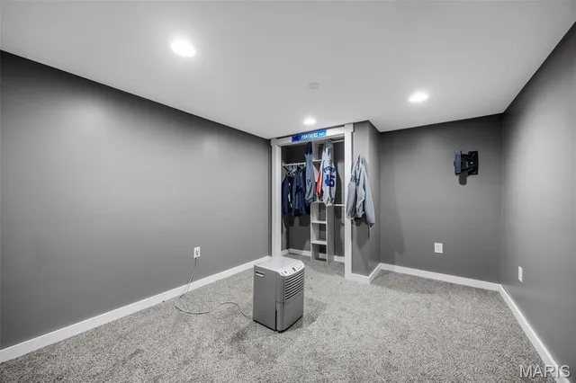 $389,900 | 2850 S Highway West, Winfield, MO 63389