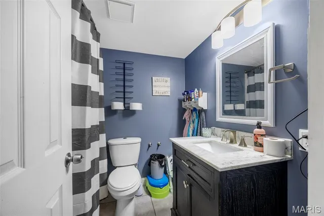 $389,900 | 2850 S Highway West, Winfield, MO 63389