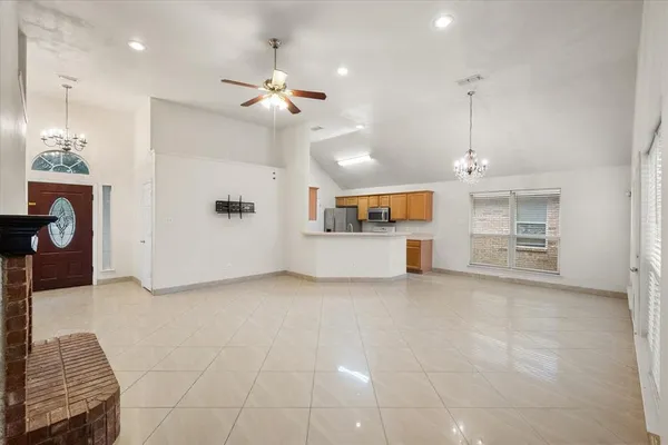 $2,750 | 4412 Ridgeway Drive, Mansfield, TX 76063