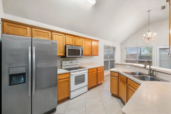 $2,750 | 4412 Ridgeway Drive, Mansfield, TX 76063