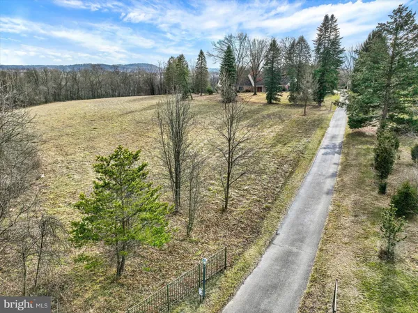 $1,500,000 | 94 Stone Mill Road, Hummelstown, PA 17036