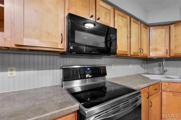 $194,900 | 1330 North Sprigg Street, Unit 8, Cape Girardeau, MO 63701