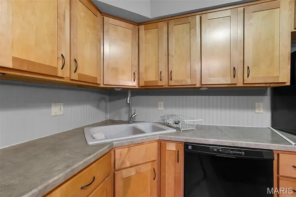 $194,900 | 1330 North Sprigg Street, Unit 8, Cape Girardeau, MO 63701