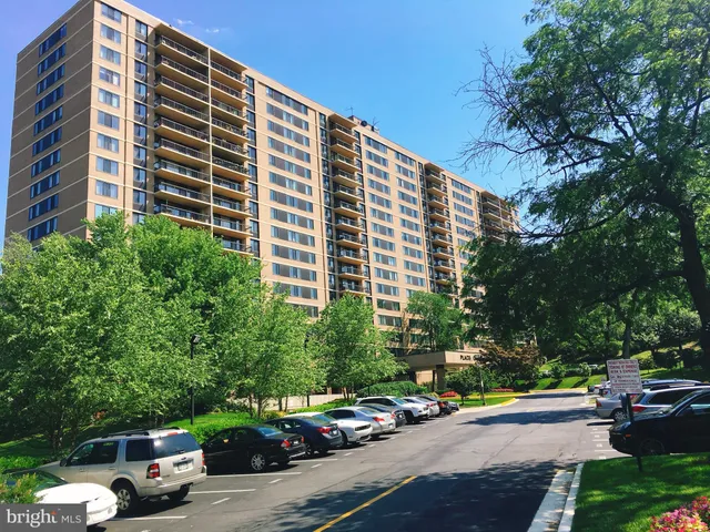 $2,500 | 5500 Holmes Run Parkway, Unit 1404, Alexandria, VA 22304