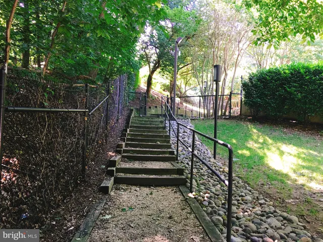 $2,500 | 5500 Holmes Run Parkway, Unit 1404, Alexandria, VA 22304