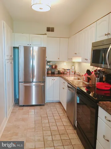 $2,500 | 5500 Holmes Run Parkway, Unit 1404, Alexandria, VA 22304