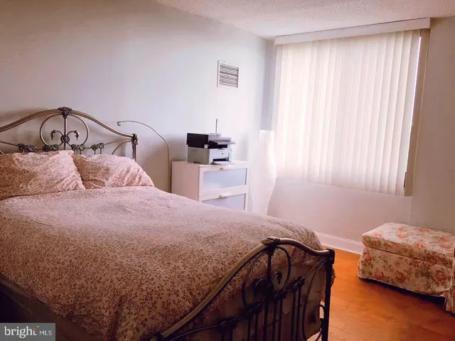 $2,500 | 5500 Holmes Run Parkway, Unit 1404, Alexandria, VA 22304