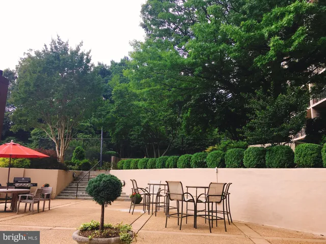 $2,500 | 5500 Holmes Run Parkway, Unit 1404, Alexandria, VA 22304