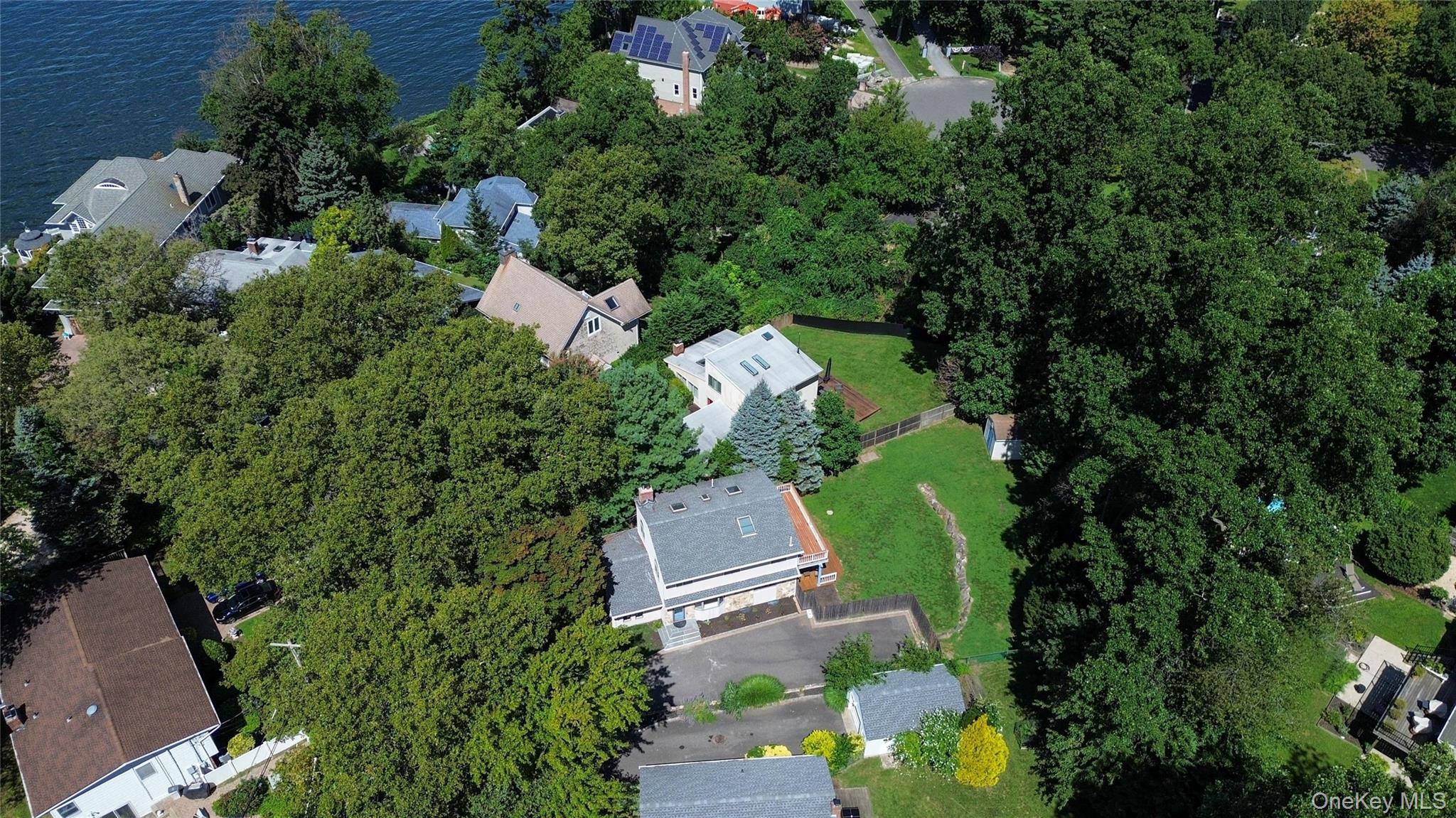 16 Westview Road Northport, NY 11768 - Photo 41 of 47 Gallery Image 41