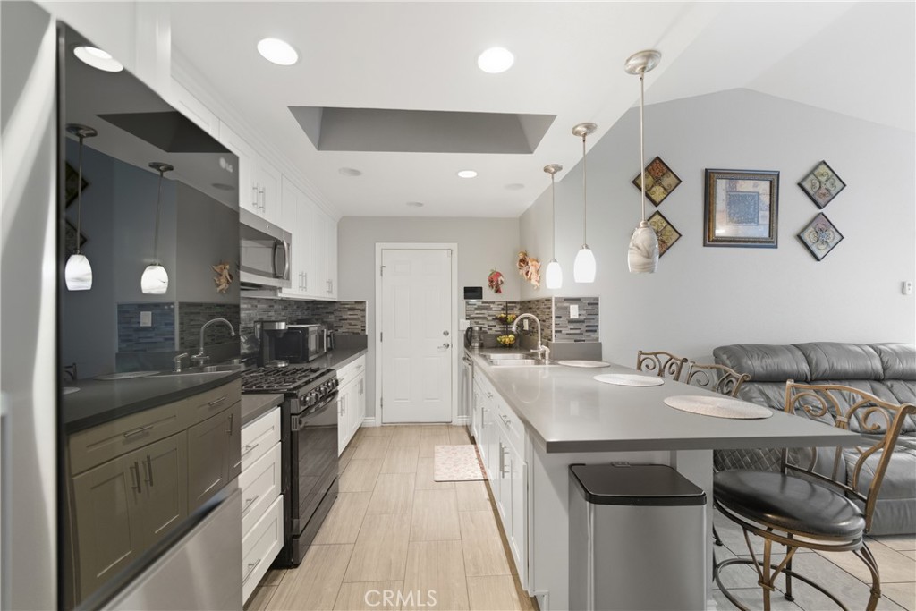 24150 Rothbury Drive Moreno Valley, CA 92553 - Photo 7 of 11