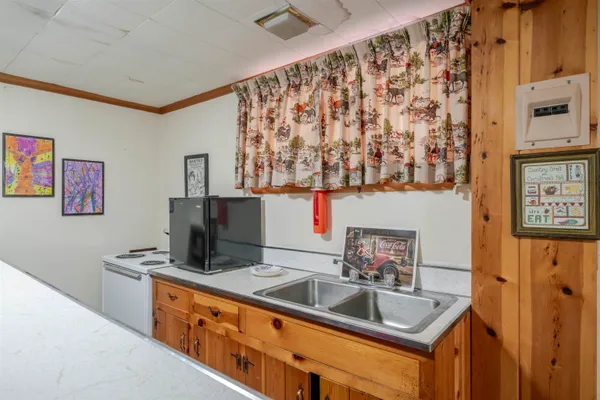 $396,000 | 317 Windemere Drive, Staunton, VA 24401
