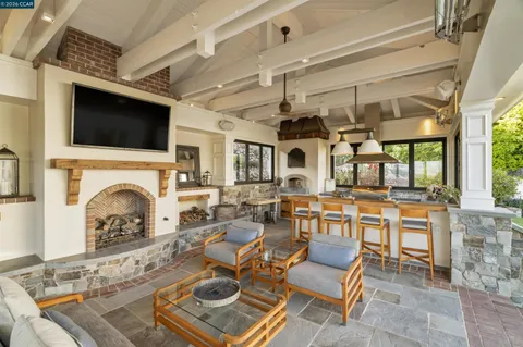 $5,998,000 | 298 Barrington Lane, Alamo, CA 94507