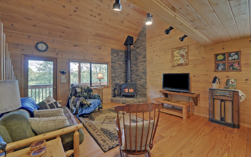 2370 Mountain View Road McCaysville, GA 30555 - Photo 13 of 44 Gallery Image 13