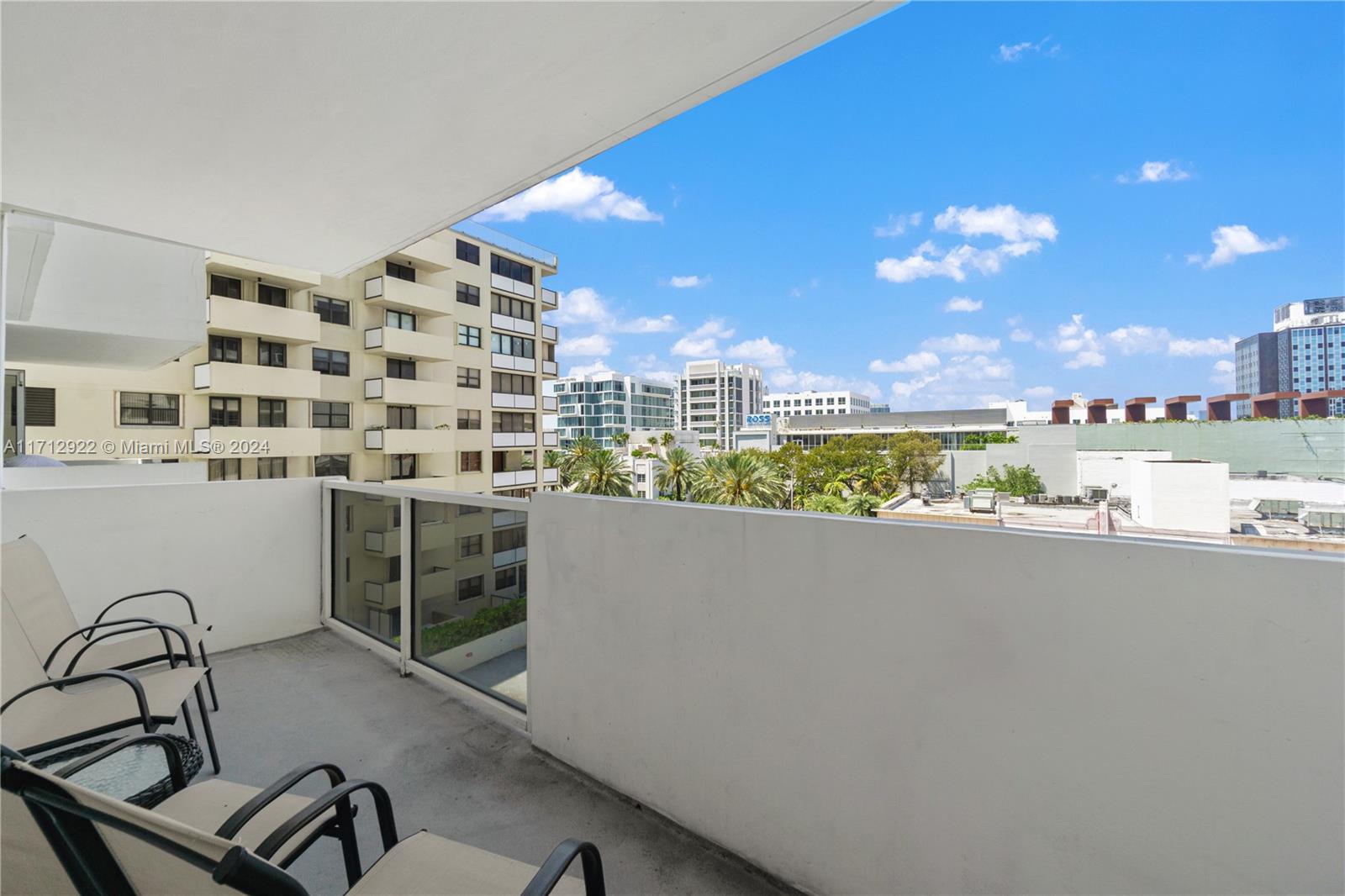 100 Lincoln Road, Unit 520 Miami Beach, FL 33139 - Photo 14 of 25 Gallery Image 14