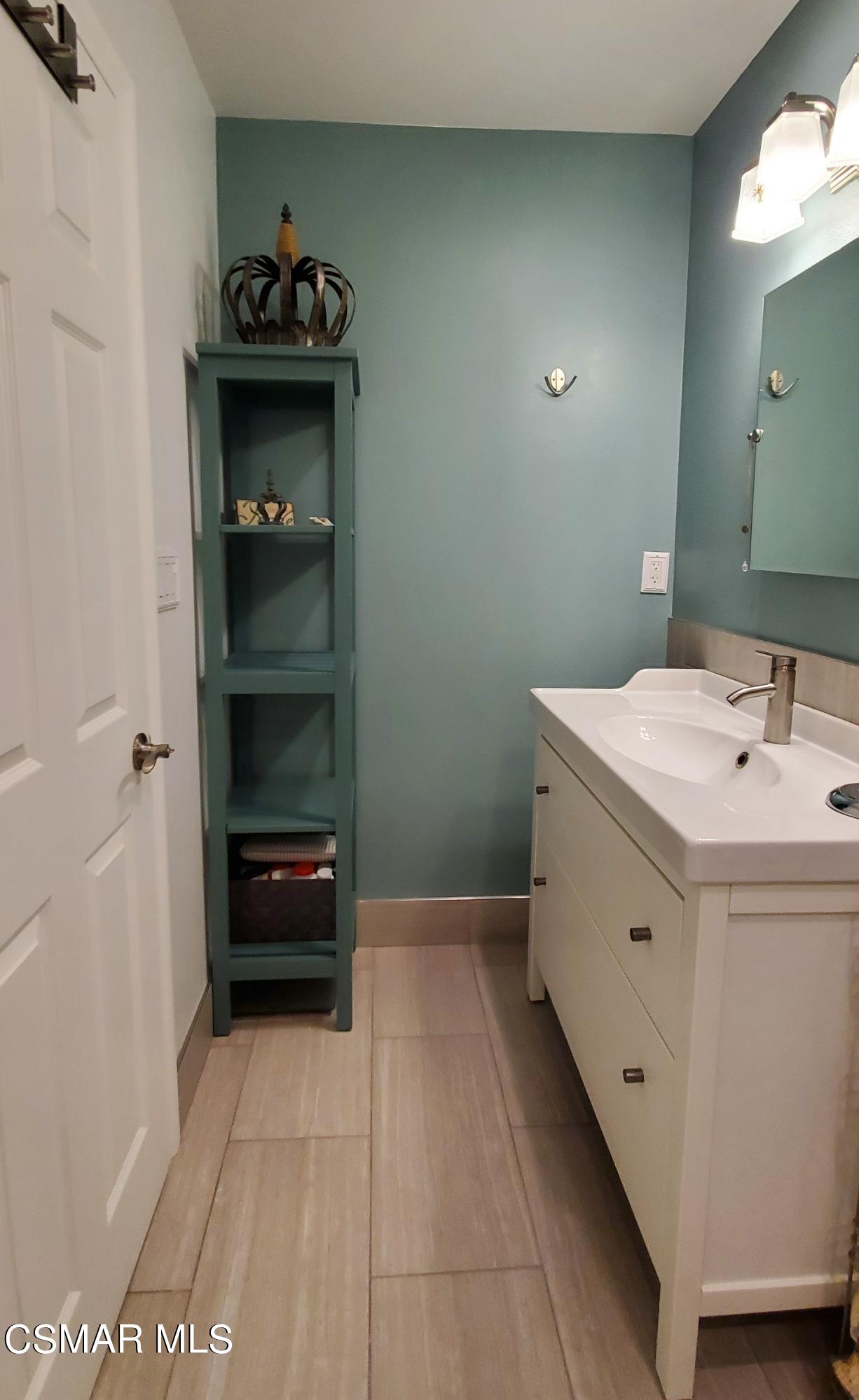 5458 Katherine Street Simi Valley, CA 93063 - Photo 29 of 36 Master bath