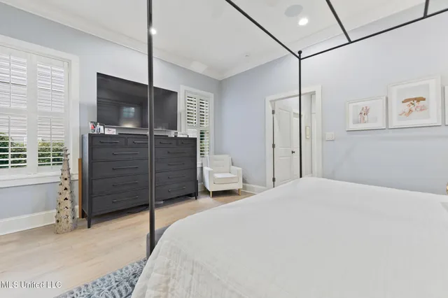 $1,250,000 | 4 Mulberry Place, Ocean Springs, MS 39564