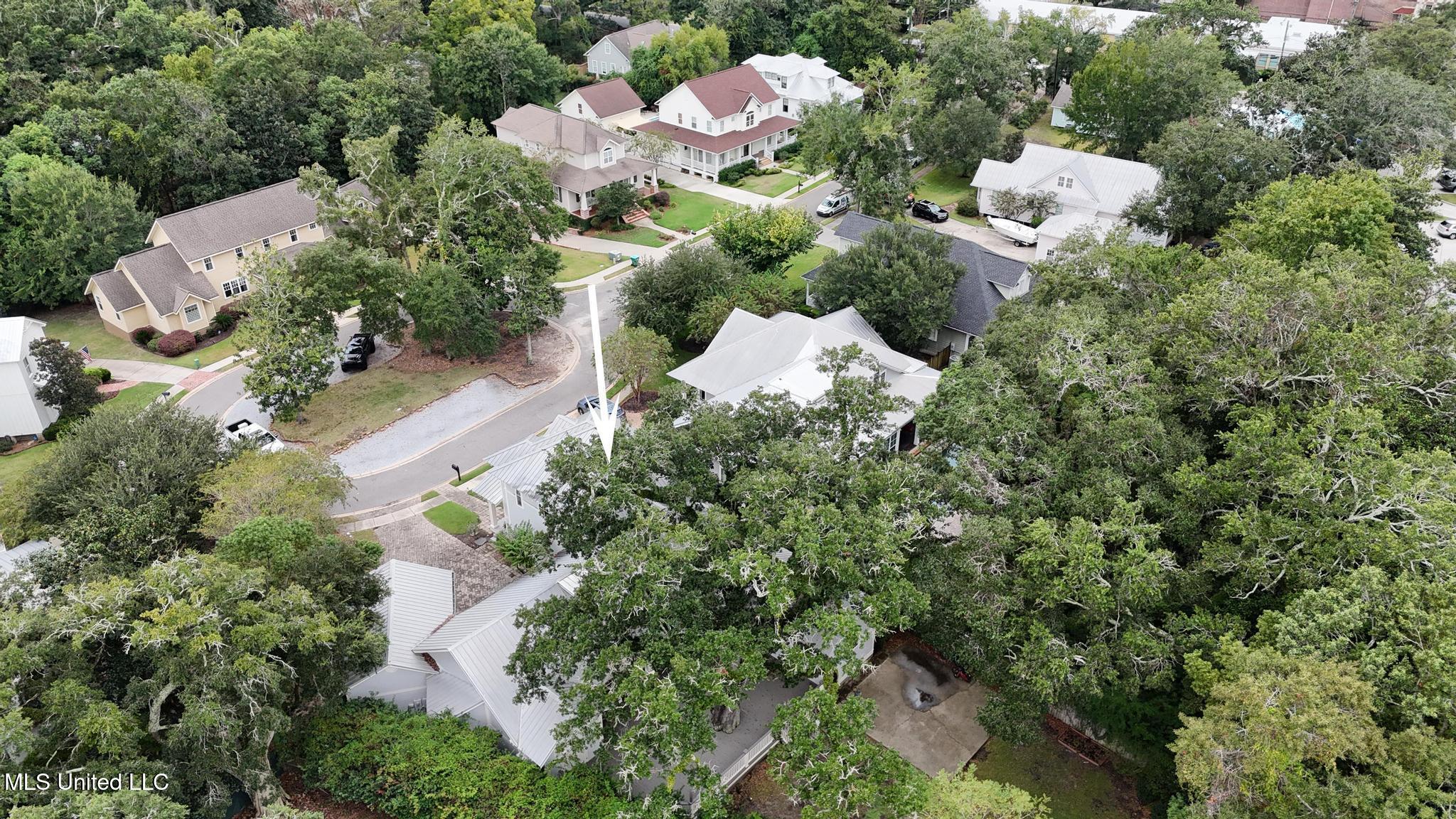 4 Mulberry Place Ocean Springs, MS 39564 - Photo 45 of 48 045