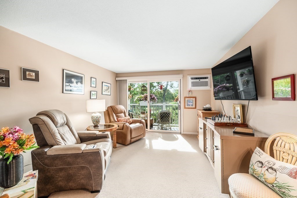 19 Atlantic Road, Unit 12T Gloucester, MA 01930 - Photo 10 of 25 Gallery Image 10