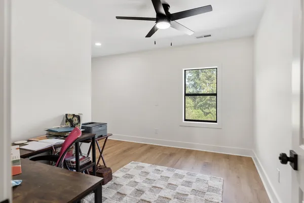 $1,250,000 | 4467 Old Highway 52 East, Westmoreland, TN 37186