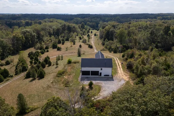 $1,250,000 | 4467 Old Highway 52 East, Westmoreland, TN 37186