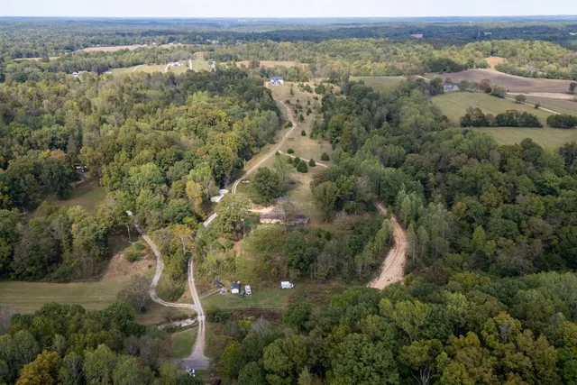 $1,275,000 | 4467 Old Highway 52 East, Westmoreland, TN 37186