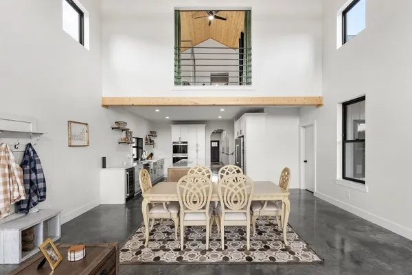 $1,250,000 | 4467 Old Highway 52 East, Westmoreland, TN 37186